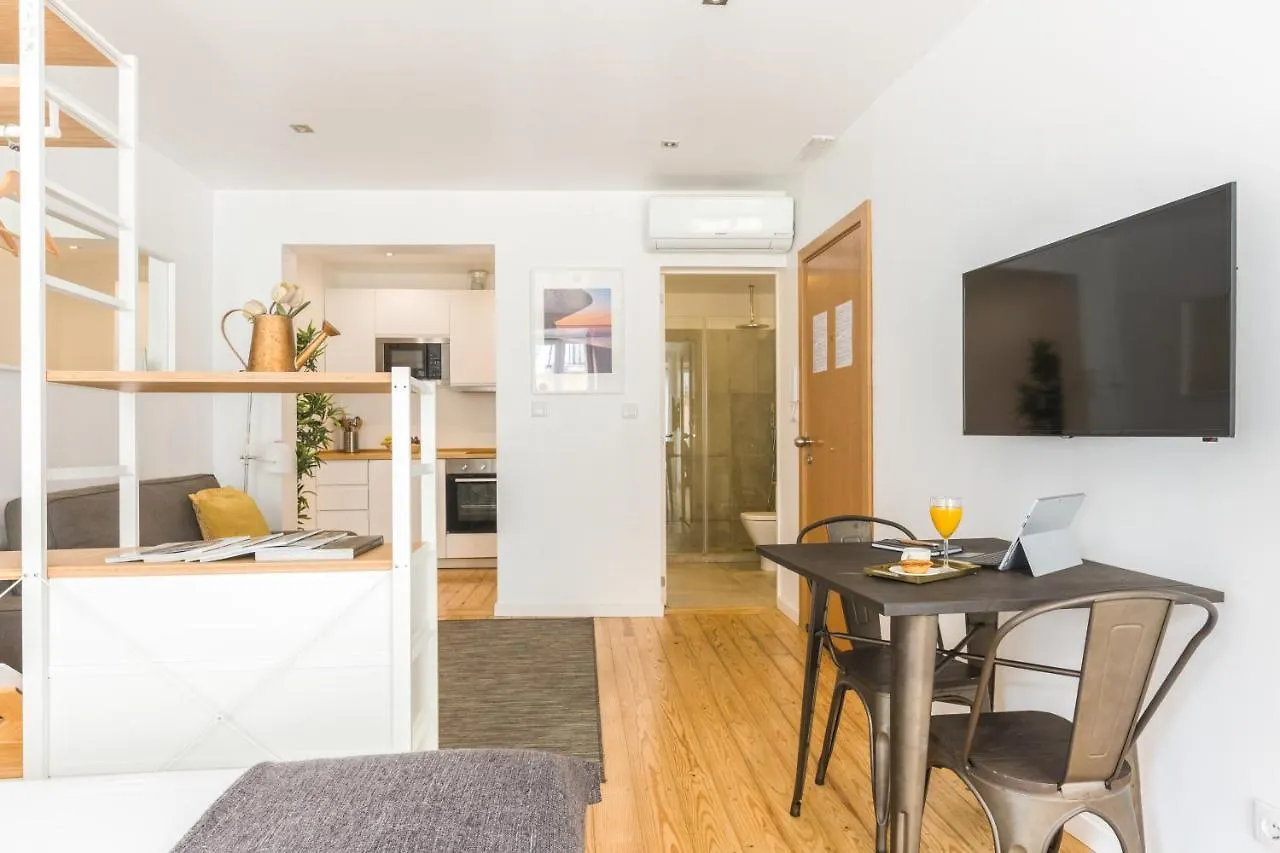 ליסבון Bairro Alto Bronze Of Art Apartments 0*,  פורטוגל